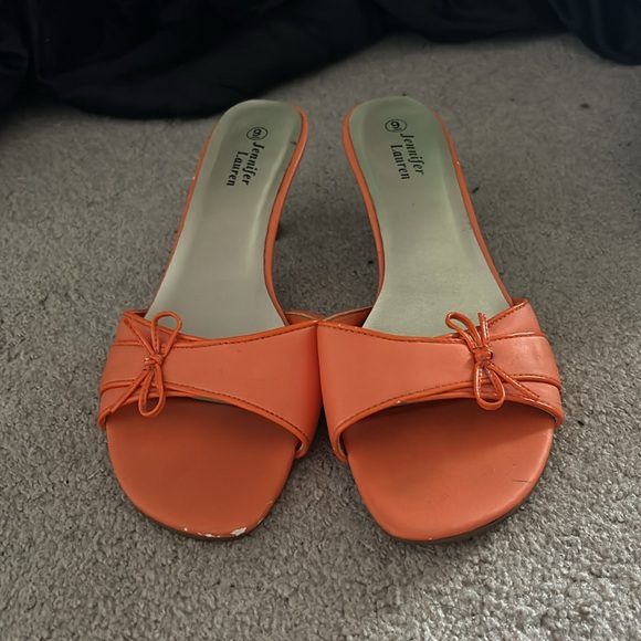 Orange size 9 women’s shoe - Picture 2 of 4